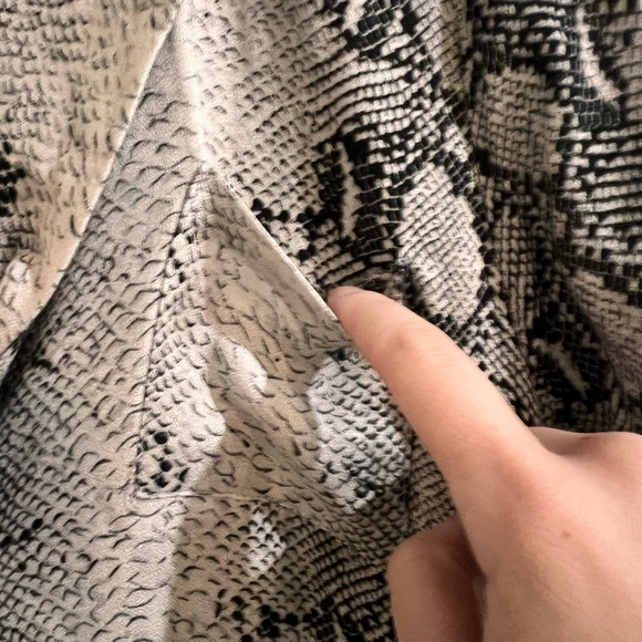 Final PRICE NWT Blue Blush Snake Print Button Up Shirt Dress - Picture 4 of 7